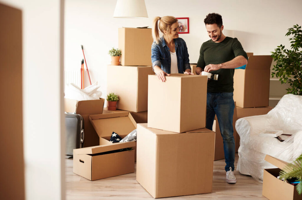 Smart Ways To Compare Packers And Movers Quotes For Maximum Savings